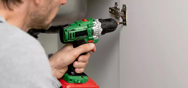 Commercial Door Hinge Repair Valparaiso