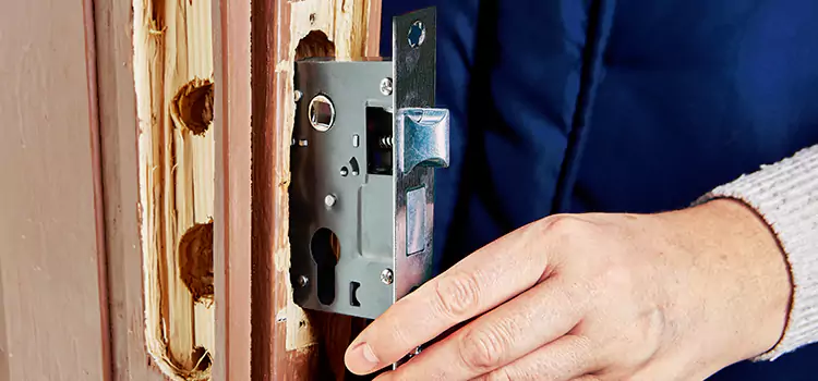 Garage Door Lock Replacement Valparaiso