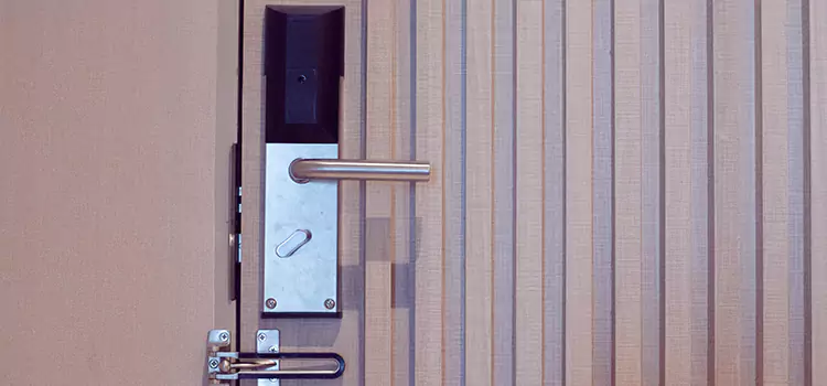Installing a Maglock Valparaiso